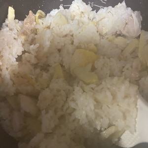 生から作る！タケノコのうまみたっぷり炊き込みご飯